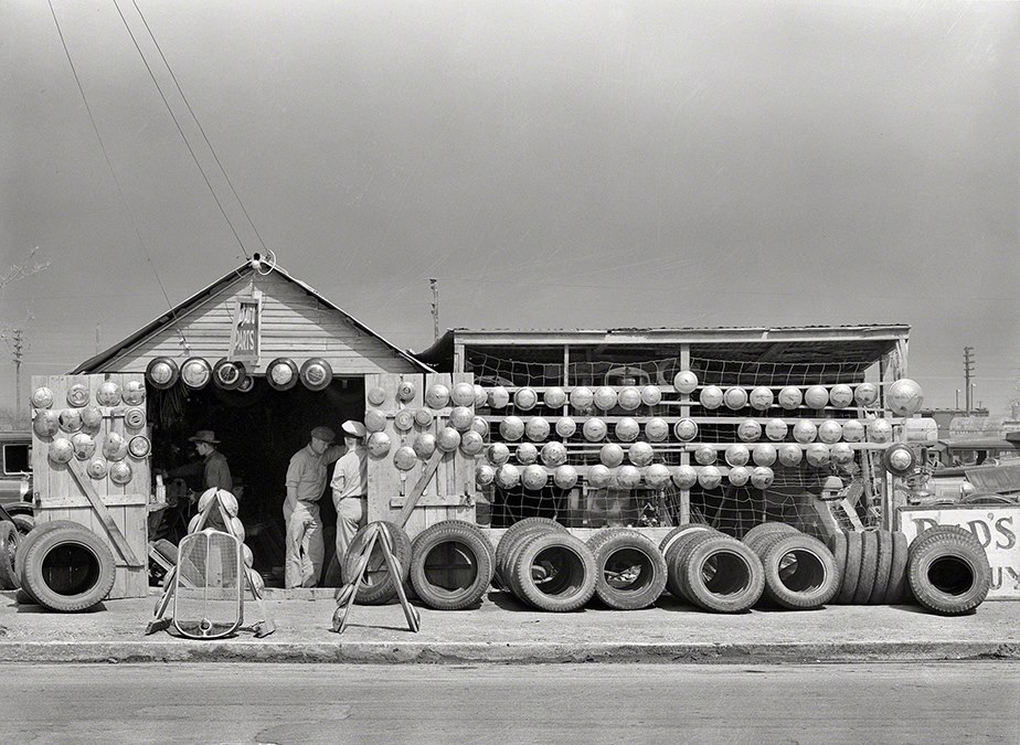 tire-store-Corpus-Christi-1939